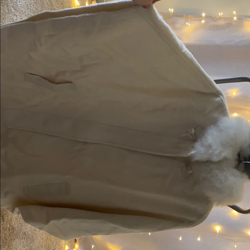 Poncho - Picture 2 of 3